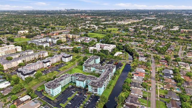 4141 NW 44th Ave 217, Lauderdale Lakes, FL 33319