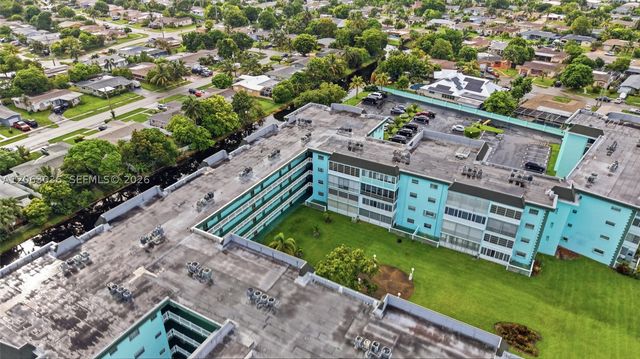 4141 NW 44th Ave 217, Lauderdale Lakes, FL 33319