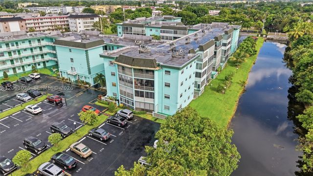 4141 NW 44th Ave 217, Lauderdale Lakes, FL 33319