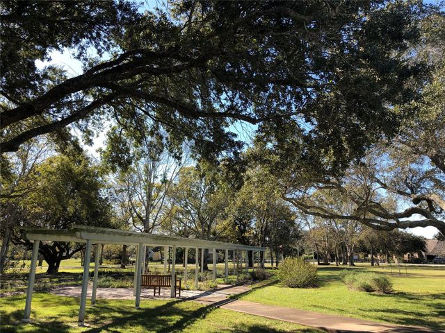 30934 Riverlake Rd, Fulshear, TX 77441