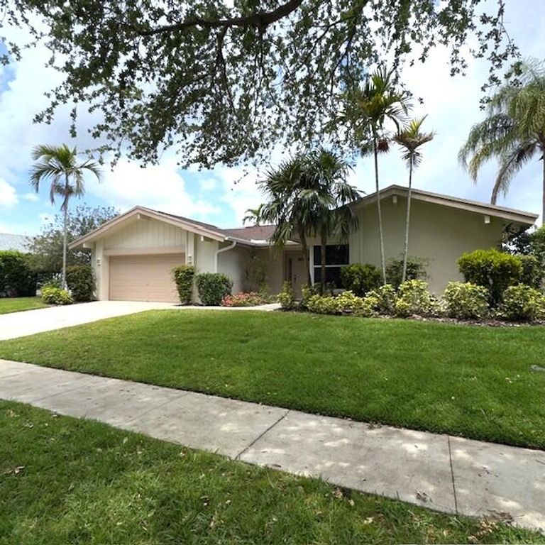 2585 NW 31st Street, Boca Raton, FL 33434
