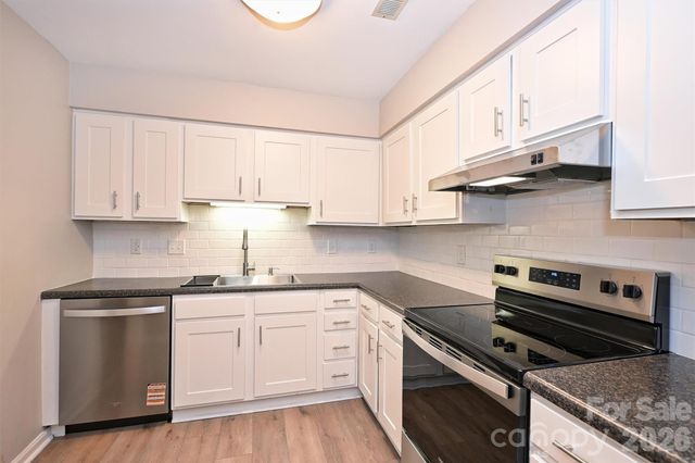 1031 Churchill Downs Court H, Charlotte, NC 28211