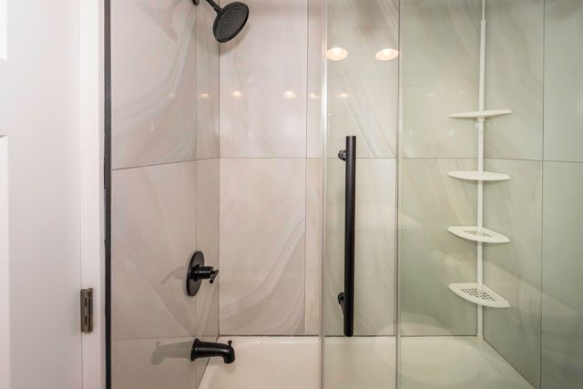 3305 Williamsburg Road, Ann Arbor, MI 48108