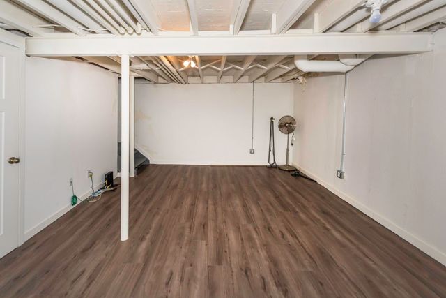 3305 Williamsburg Road, Ann Arbor, MI 48108