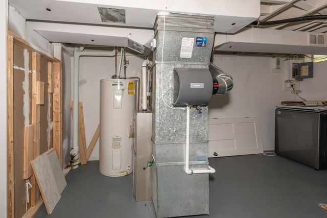 3305 Williamsburg Road, Ann Arbor, MI 48108