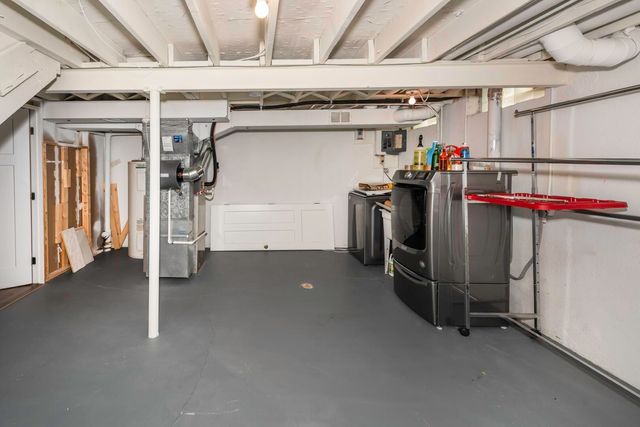 3305 Williamsburg Road, Ann Arbor, MI 48108