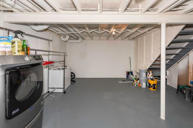 3305 Williamsburg Road, Ann Arbor, MI 48108