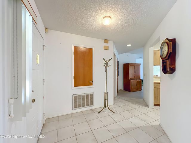 132 Oak Lake Road, Melbourne, FL 32901
