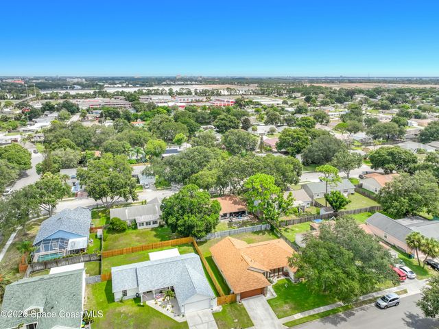 132 Oak Lake Road, Melbourne, FL 32901