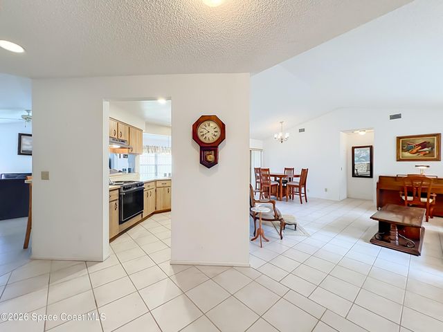 132 Oak Lake Road, Melbourne, FL 32901