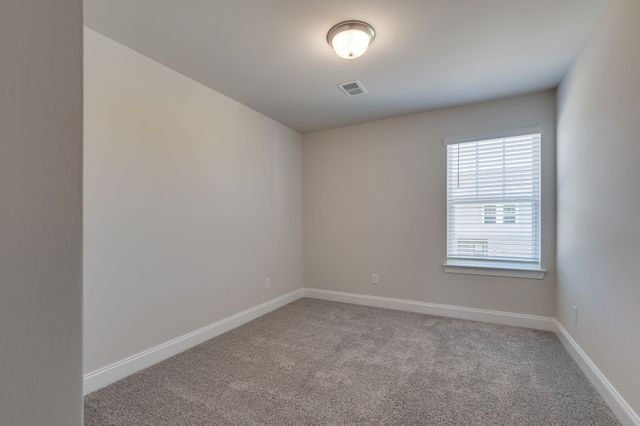 364 Coleman Ct, Columbia, TN 38401