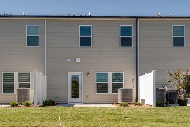 364 Coleman Ct, Columbia, TN 38401