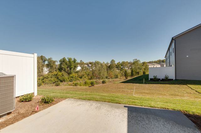 364 Coleman Ct, Columbia, TN 38401