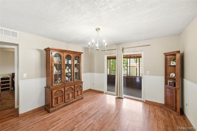 32138 Glaser Road, Rockwood, MI 48173