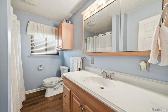 32138 Glaser Road, Rockwood, MI 48173