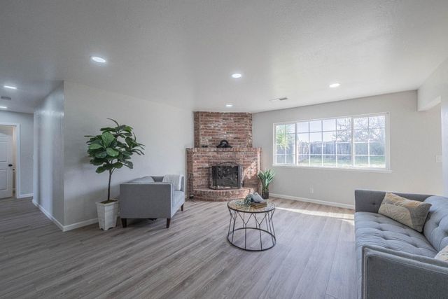 18594 Northridge Drive, Salinas, CA 93906