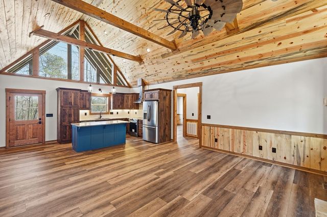 835 Hilton Drive, Ellijay, GA 30540