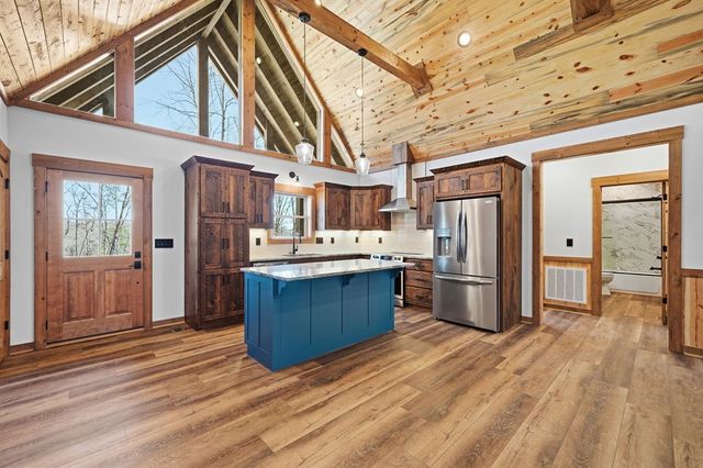 835 Hilton Drive, Ellijay, GA 30540