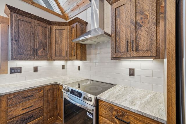 835 Hilton Drive, Ellijay, GA 30540