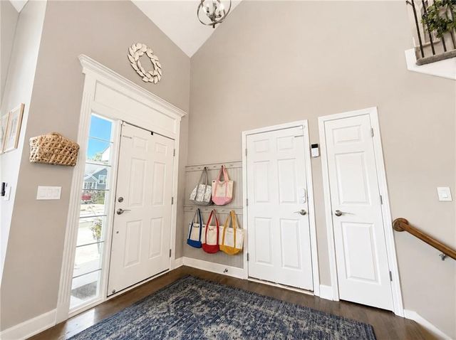919 S 12th Street, Louisburg, KS 66053