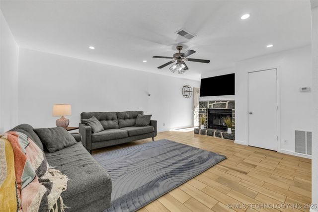 6356 S 80th East Avenue 25C, Tulsa, OK 74133