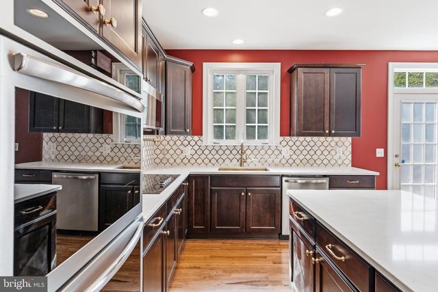 2114 JELLICO CT, Woodbridge, VA 22191