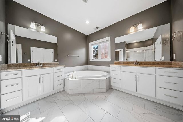 2114 JELLICO CT, Woodbridge, VA 22191