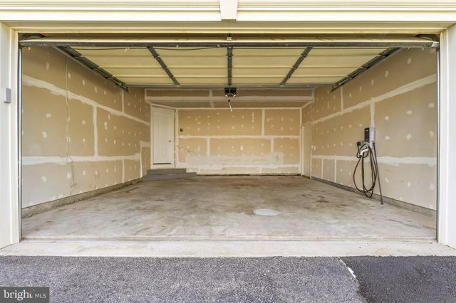 2114 JELLICO CT, Woodbridge, VA 22191