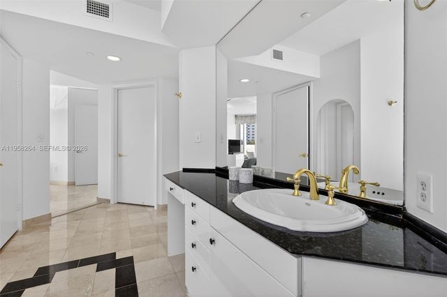 19333 Collins Ave 510, Sunny Isles Beach, FL 33160