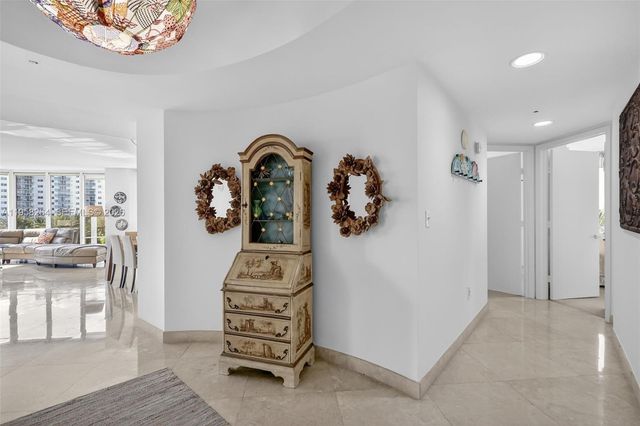 19333 Collins Ave 510, Sunny Isles Beach, FL 33160