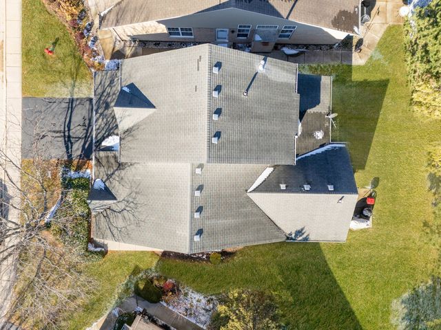 1114 Kylemore Court, Joliet, IL 60431