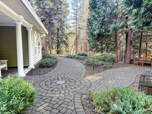 17400 Mount Elizabeth, Sonora, CA 95370