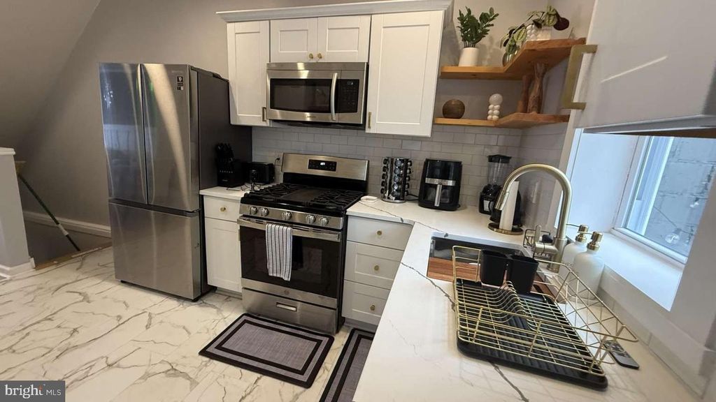 1544 S RINGGOLD ST, PHILADELPHIA, PA 19146 — photo 5