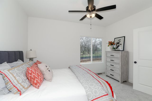 5358 N Pinecrest Ct, Bel Aire, KS 67220