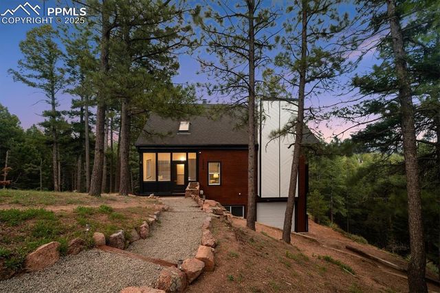 13910 Blue Jay Lane, Larkspur, CO 80118
