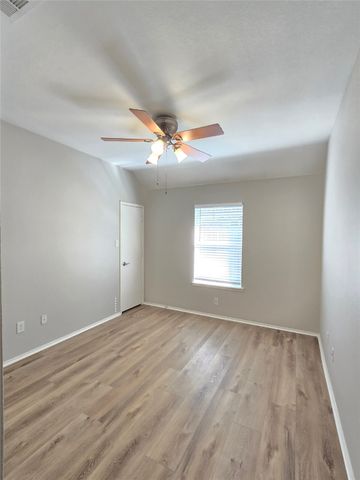 610 Manchester Drive, Mansfield, TX 76063