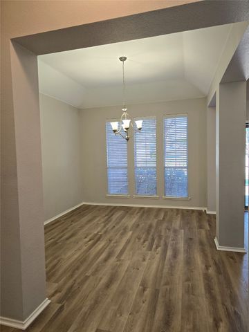 610 Manchester Drive, Mansfield, TX 76063