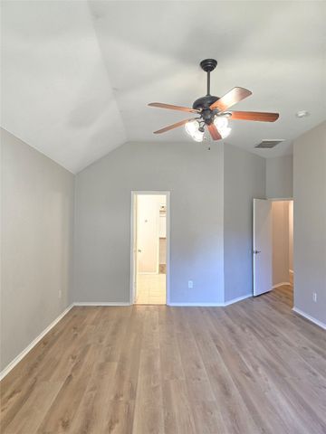 610 Manchester Drive, Mansfield, TX 76063