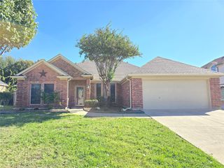 610 Manchester Drive, Mansfield, TX 76063