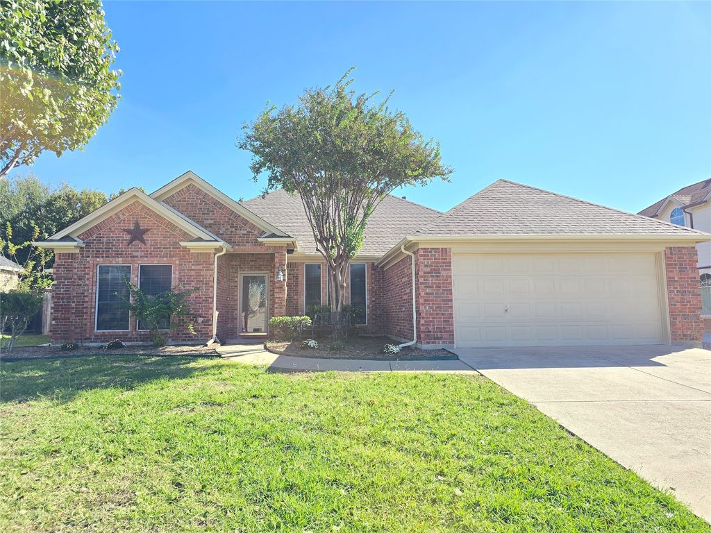 610 Manchester Drive, Mansfield, TX 76063