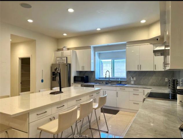 646 S Courson Drive, Anaheim, CA 92804