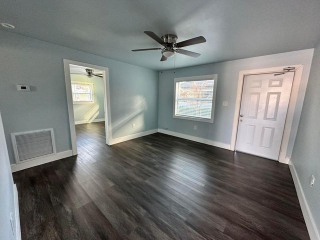 713 N 23rd Street A, Fort Pierce, FL 34950