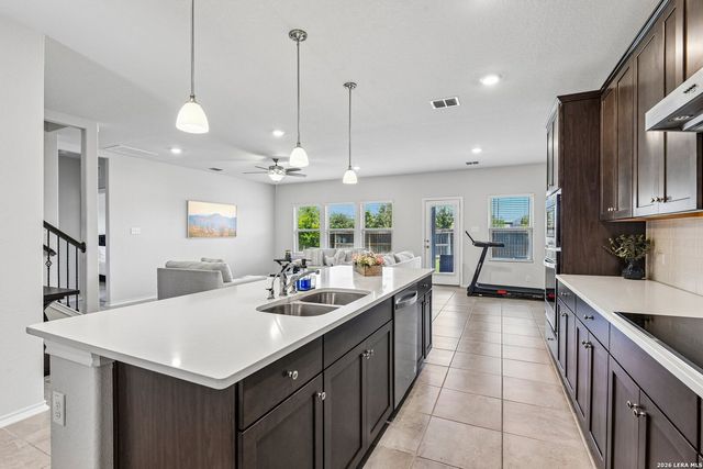 7602 Wallaby Isle, San Antonio, TX 78253