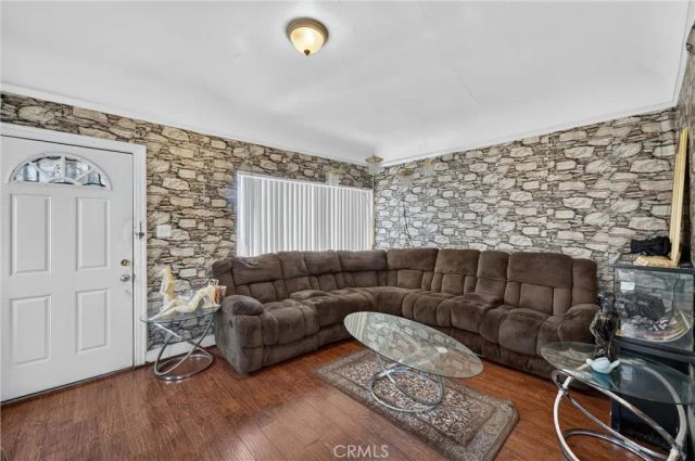 5419 S Harcourt, Los Angeles, CA 90043