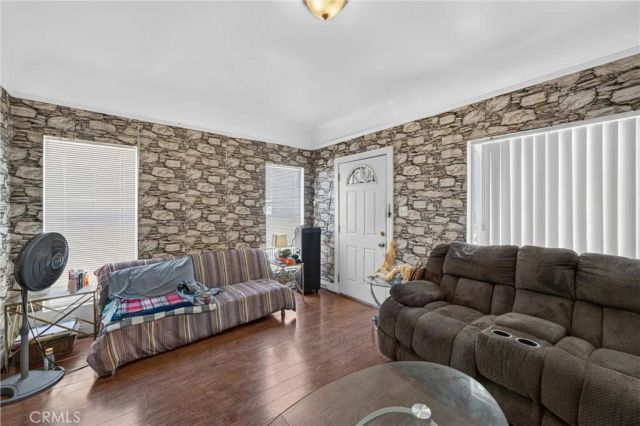 5419 S Harcourt, Los Angeles, CA 90043