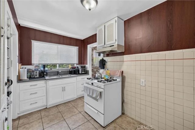 5419 S Harcourt, Los Angeles, CA 90043