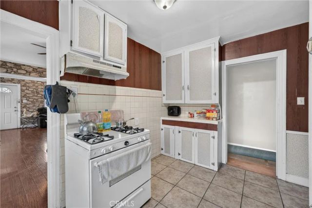 5419 S Harcourt, Los Angeles, CA 90043