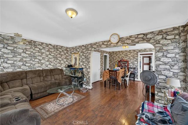 5419 S Harcourt, Los Angeles, CA 90043