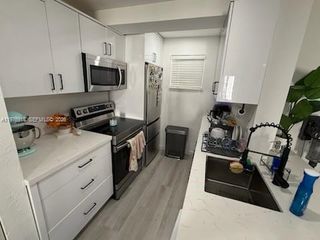 8607 SW 68th Ct 27, Pinecrest, FL 33156