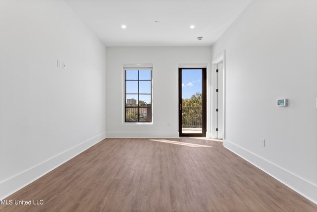 1515 Government Street, A302, Ocean Springs, MS 39564